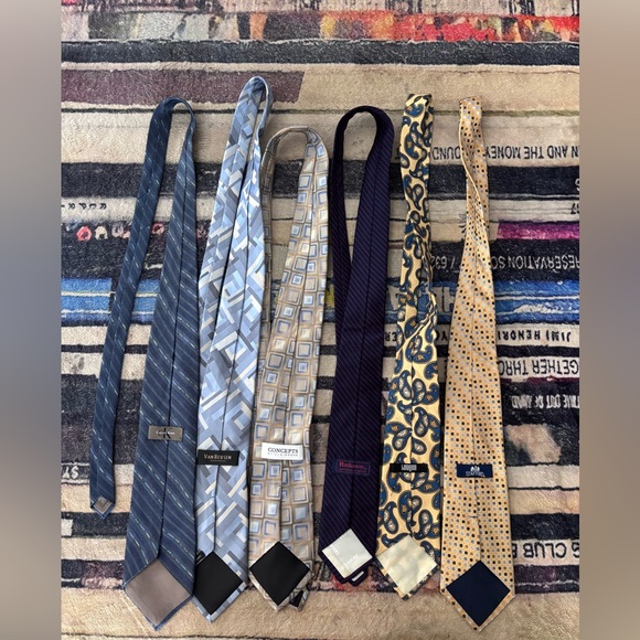Men's Assorted Patterned Ties Set - Picture 2 of 4